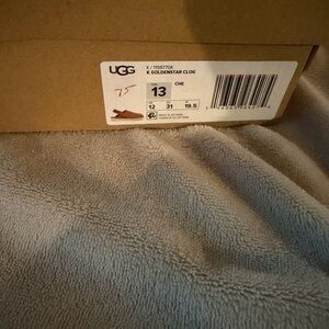 UGG Goldenstar Clog in Tan size 13 youth